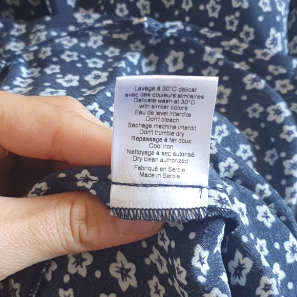 Rouje gigi dress! It has a stain (see last photo) - Picture 3 of 5